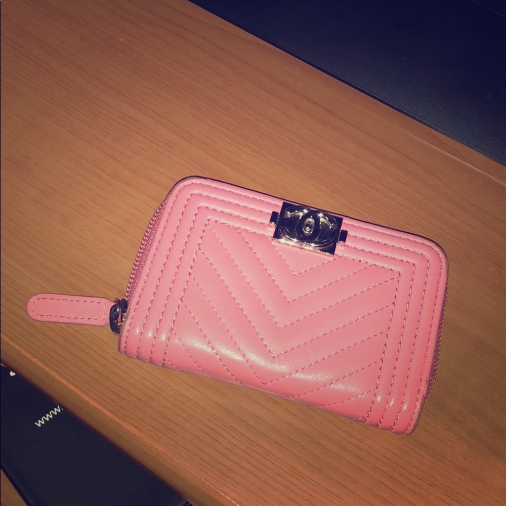 Light Pink Chanel Le Boy Card Holder